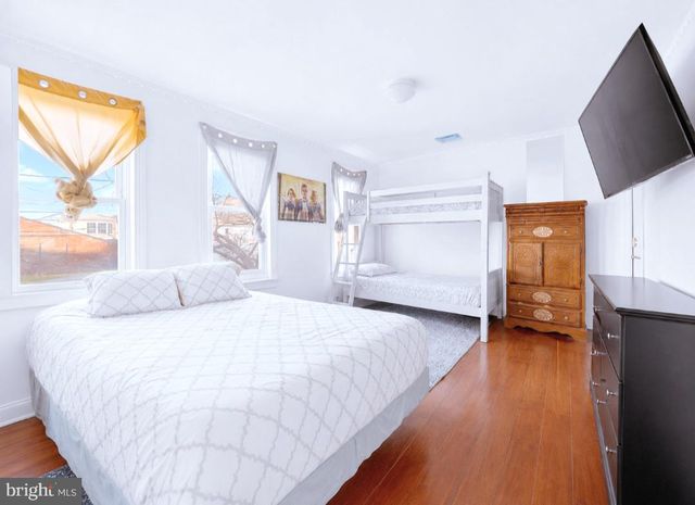 38 E HANCOCK ST, Riverside, NJ 08075