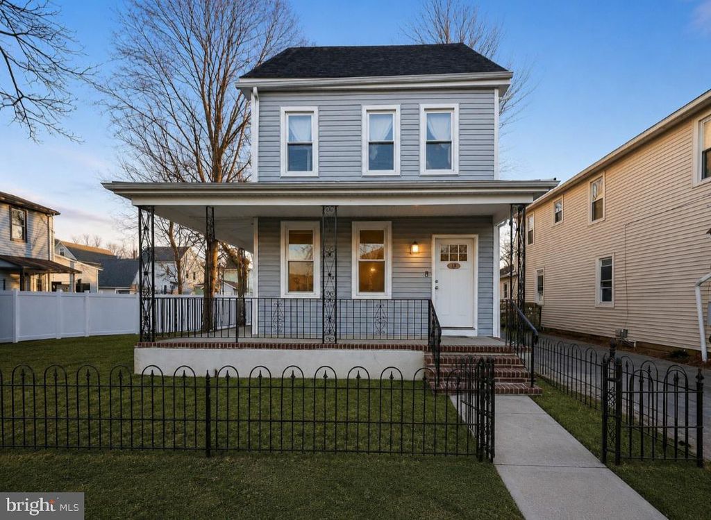 38 E HANCOCK ST, Riverside, NJ 08075