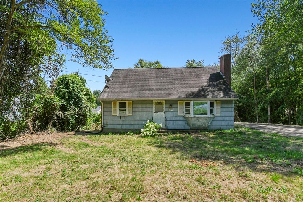 33 Granville Road, Southwick, MA 01077