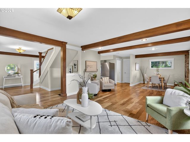 8 Sw ALICE St, Portland, OR 97219