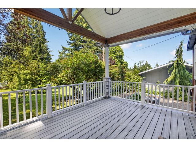 8 Sw ALICE St, Portland, OR 97219