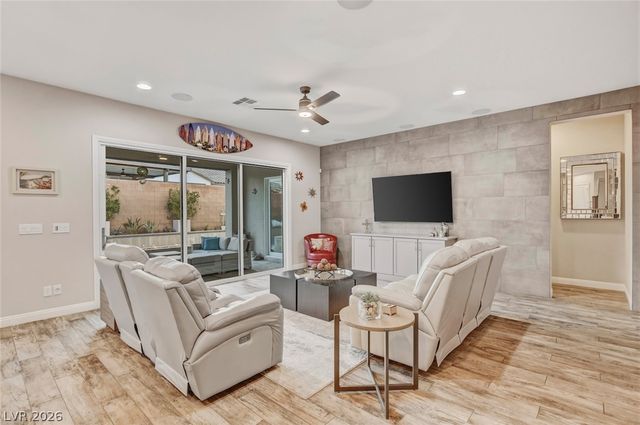 7303 Durand Park Street, Las Vegas, NV 89166