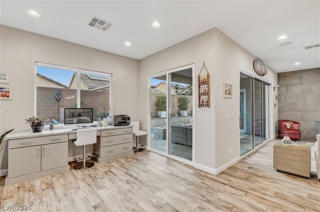 7303 Durand Park Street, Las Vegas, NV 89166