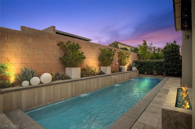 7303 Durand Park Street, Las Vegas, NV 89166