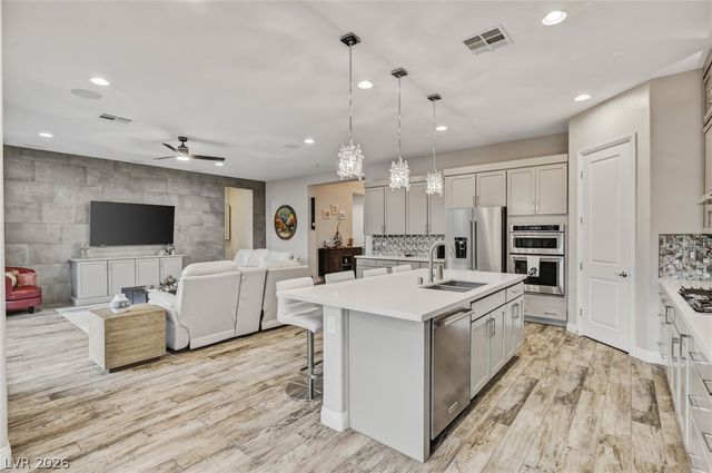 7303 Durand Park Street, Las Vegas, NV 89166