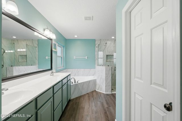 6448 GINNIE SPRINGS Road, Jacksonville, FL 32258