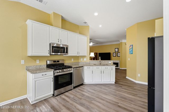 6448 GINNIE SPRINGS Road, Jacksonville, FL 32258