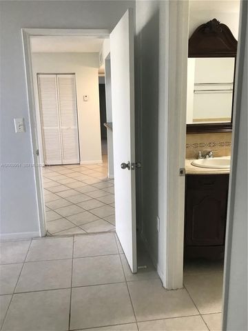 7075 NW 186th St C408, Hialeah, FL 33015