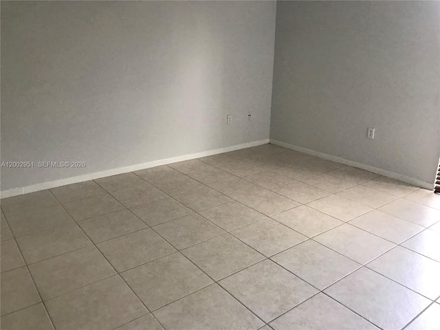 7075 NW 186th St C408, Hialeah, FL 33015