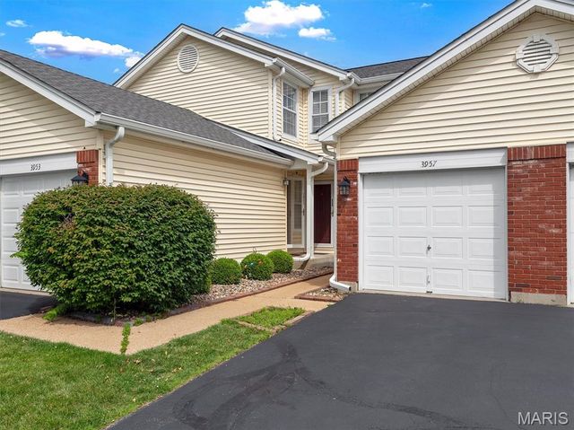 3957 Grand National Drive, Florissant, MO 63034