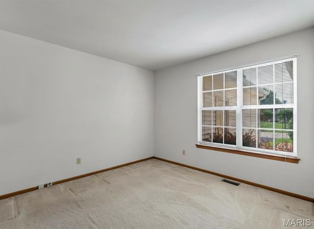 3957 Grand National Drive, Florissant, MO 63034