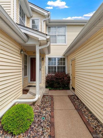 3957 Grand National Drive, Florissant, MO 63034