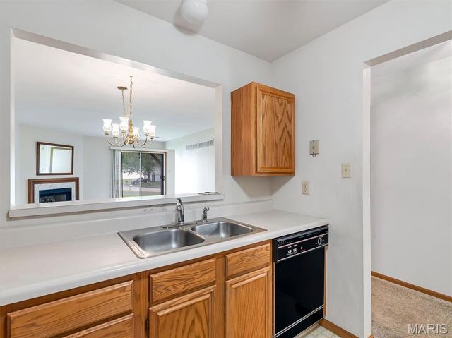 3957 Grand National Drive, Florissant, MO 63034