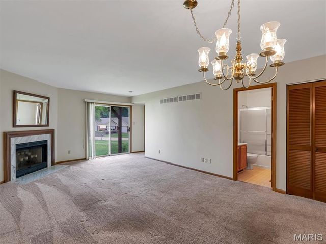 3957 Grand National Drive, Florissant, MO 63034