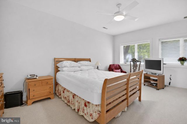 10801 BALANTRE LN, Potomac, MD 20854