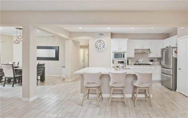 16479 W Nicklaus 124, Sylmar, CA 91342