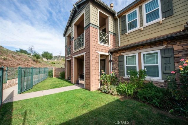 16479 W Nicklaus 124, Sylmar, CA 91342