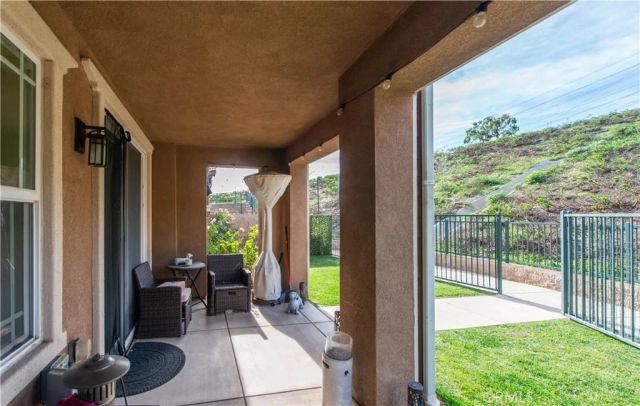 16479 W Nicklaus 124, Sylmar, CA 91342