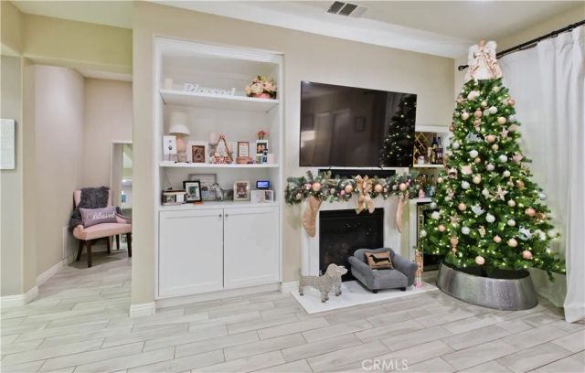 16479 W Nicklaus 124, Sylmar, CA 91342