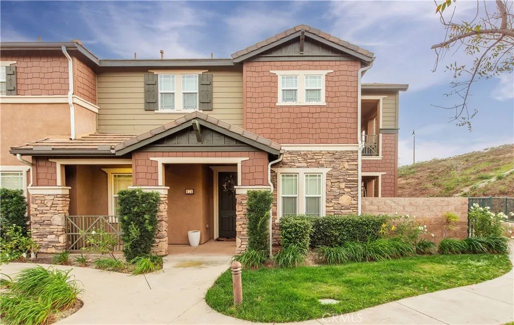 16479 W Nicklaus 124, Sylmar, CA 91342