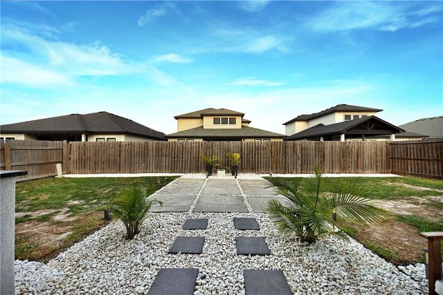 3925 Karo Dr, Corpus Christi, TX 78414