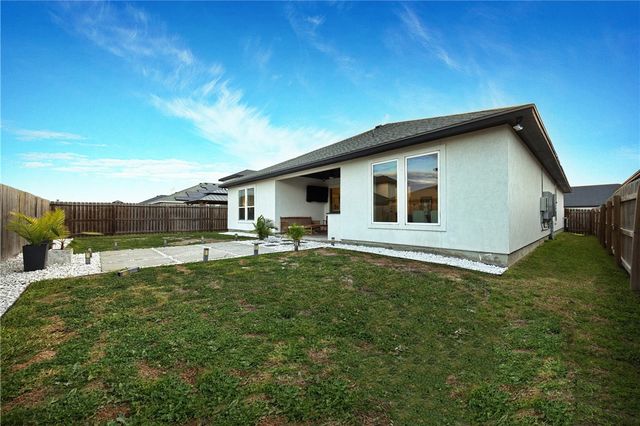 3925 Karo Dr, Corpus Christi, TX 78414