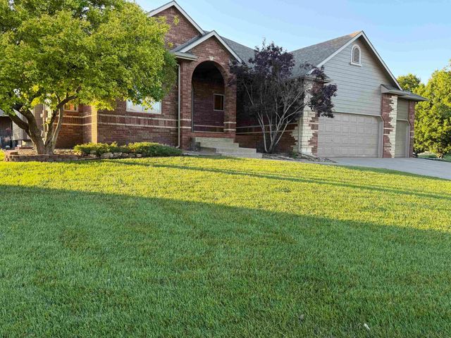 3317 N North Shore Ct, Wichita, KS 67205
