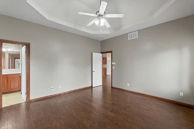 3317 N North Shore Ct, Wichita, KS 67205