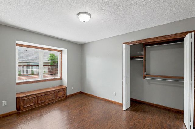 3317 N North Shore Ct, Wichita, KS 67205