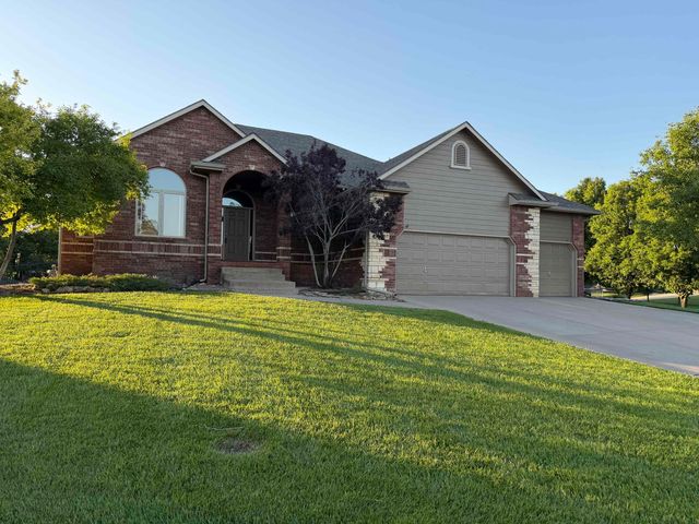 3317 N North Shore Ct, Wichita, KS 67205