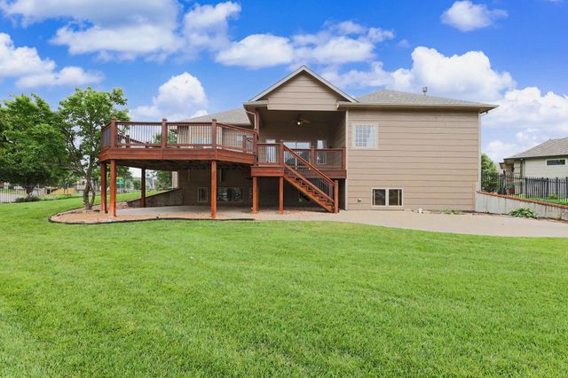 3317 N North Shore Ct, Wichita, KS 67205