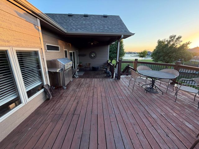 3317 N North Shore Ct, Wichita, KS 67205