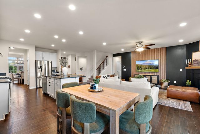 704 Groveland Circle, Ann Arbor, MI 48108