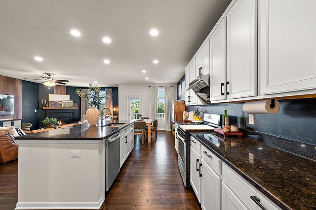 704 Groveland Circle, Ann Arbor, MI 48108