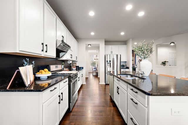 704 Groveland Circle, Ann Arbor, MI 48108