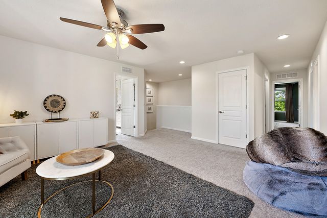 704 Groveland Circle, Ann Arbor, MI 48108