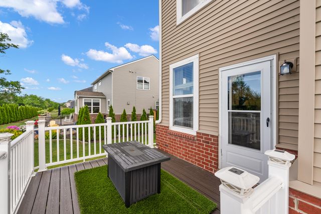 704 Groveland Circle, Ann Arbor, MI 48108