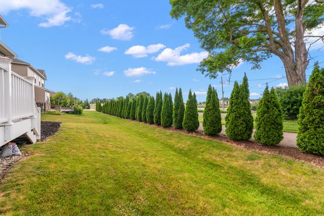 704 Groveland Circle, Ann Arbor, MI 48108