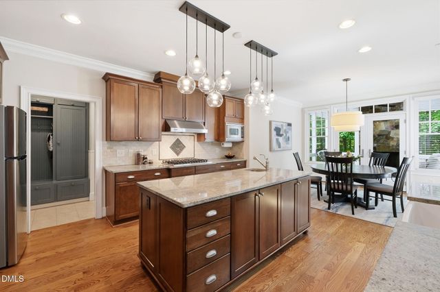 160 Tramore Drive, Chapel Hill, NC 27516