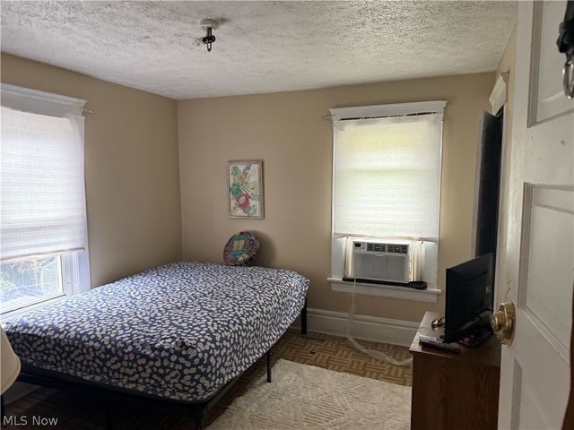 639 Grant Street, Akron, OH 44311