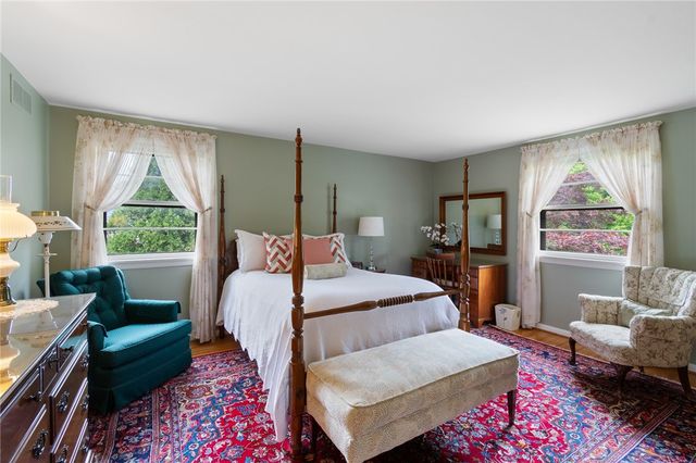 101 Newcastle Road, Rochester, NY 14610
