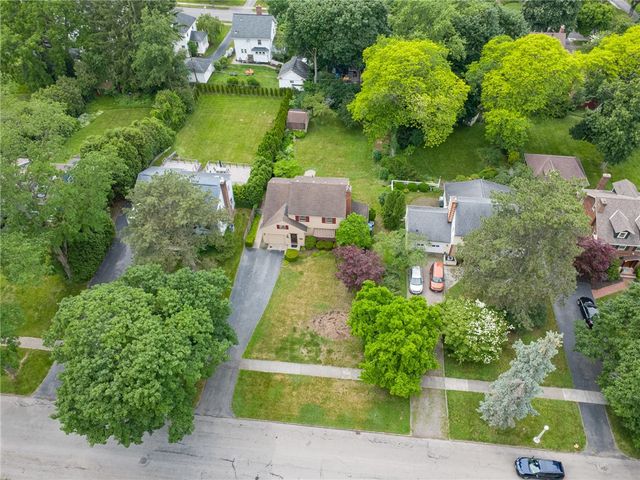 101 Newcastle Road, Rochester, NY 14610