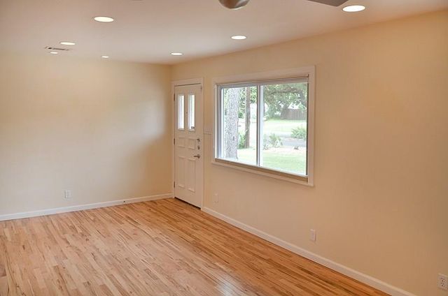 1179 Oakgrove Ave, Austin, TX 78702