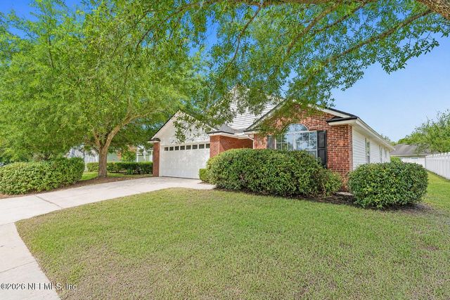 736 BELLSHIRE Drive, Orange Park, FL 32065