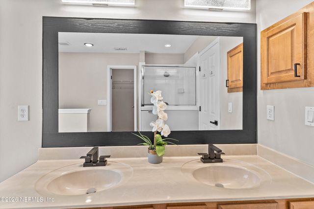 736 BELLSHIRE Drive, Orange Park, FL 32065