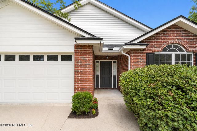 736 BELLSHIRE Drive, Orange Park, FL 32065