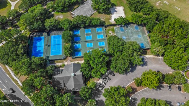 736 BELLSHIRE Drive, Orange Park, FL 32065
