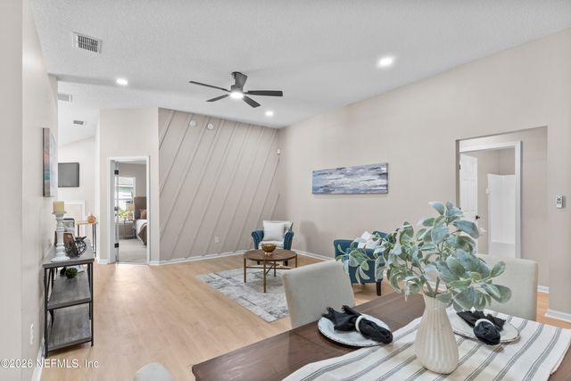 736 BELLSHIRE Drive, Orange Park, FL 32065