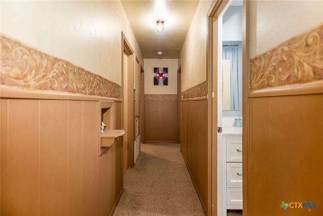 216 Bowie Street, Port Lavaca, TX 77979