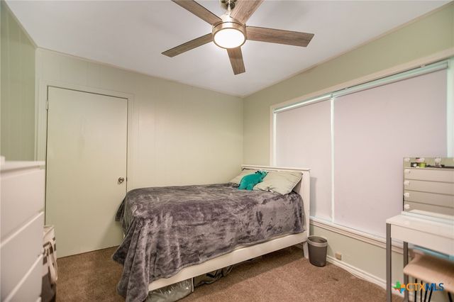 216 Bowie Street, Port Lavaca, TX 77979